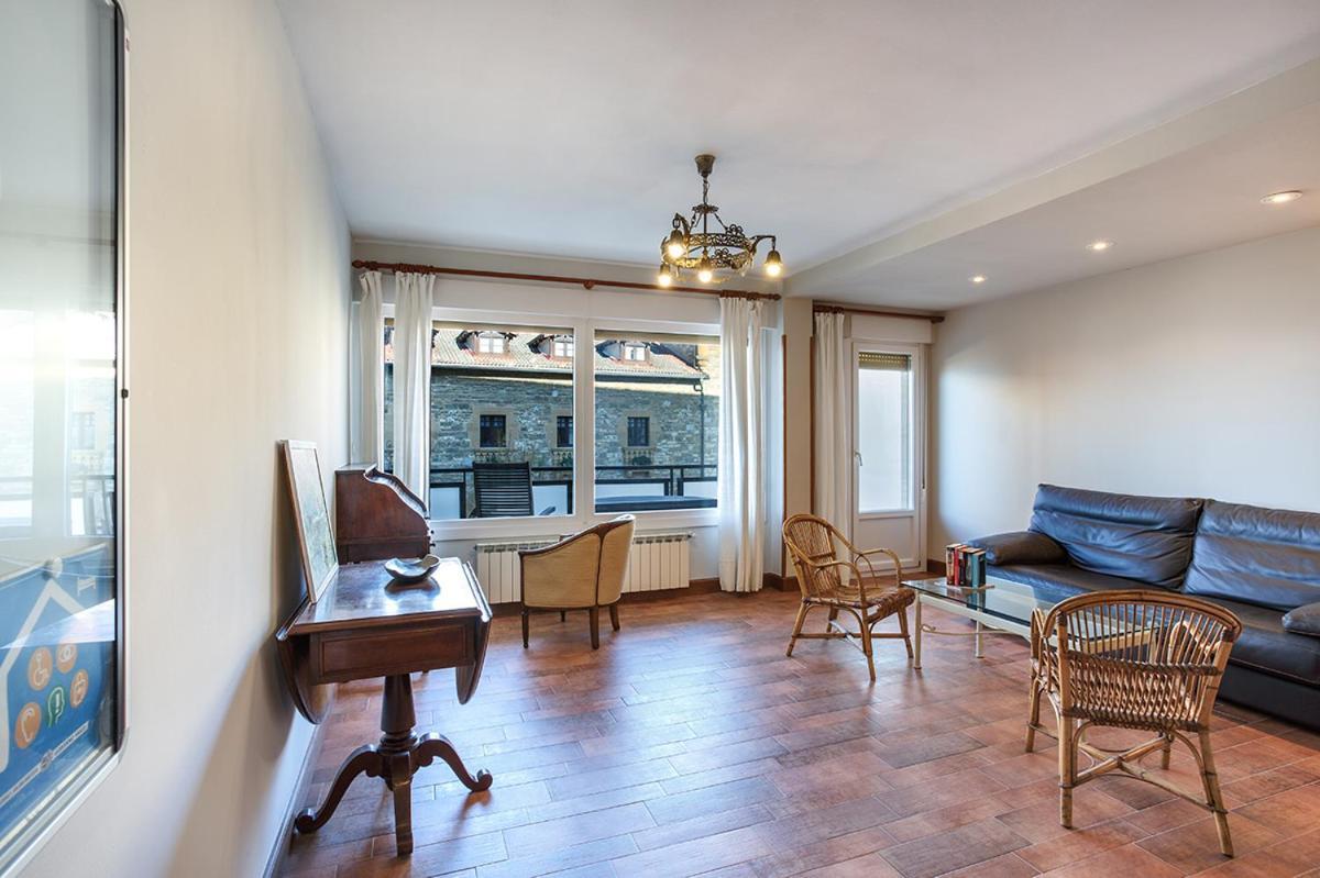 Pension Zarauz Playa Екстериор снимка