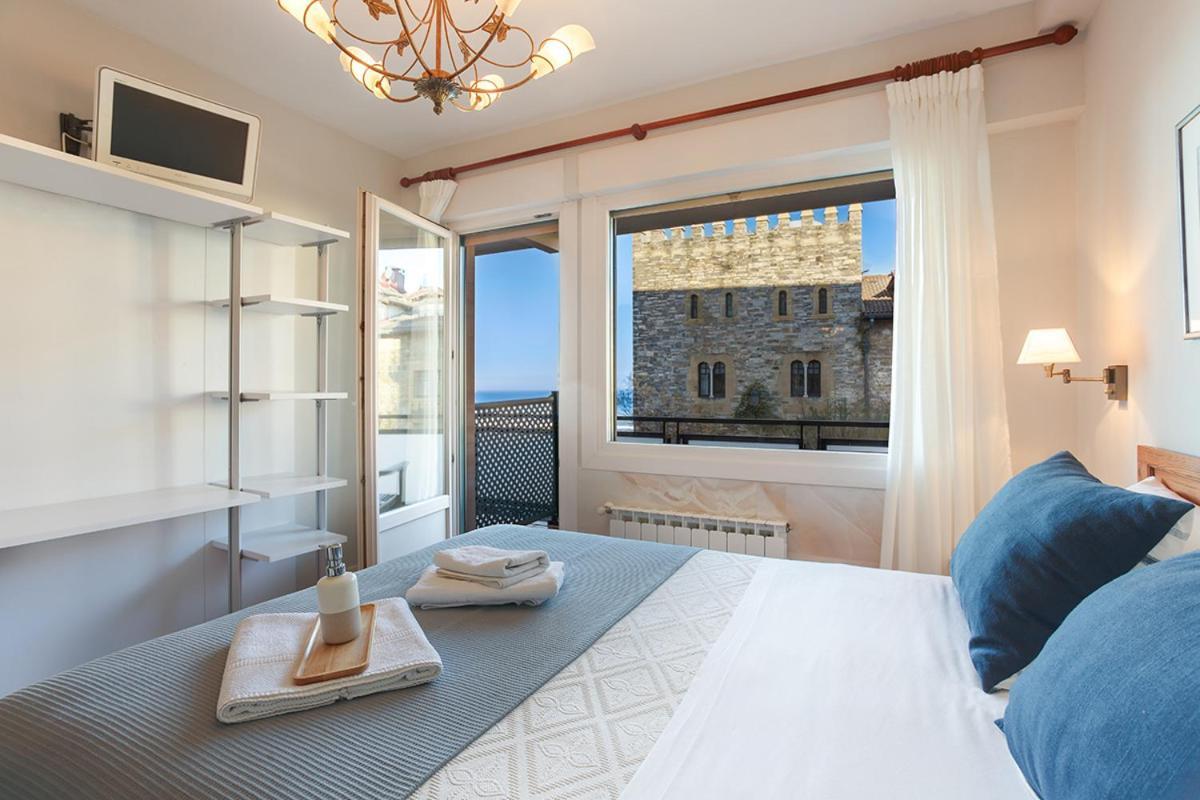 Pension Zarauz Playa Екстериор снимка